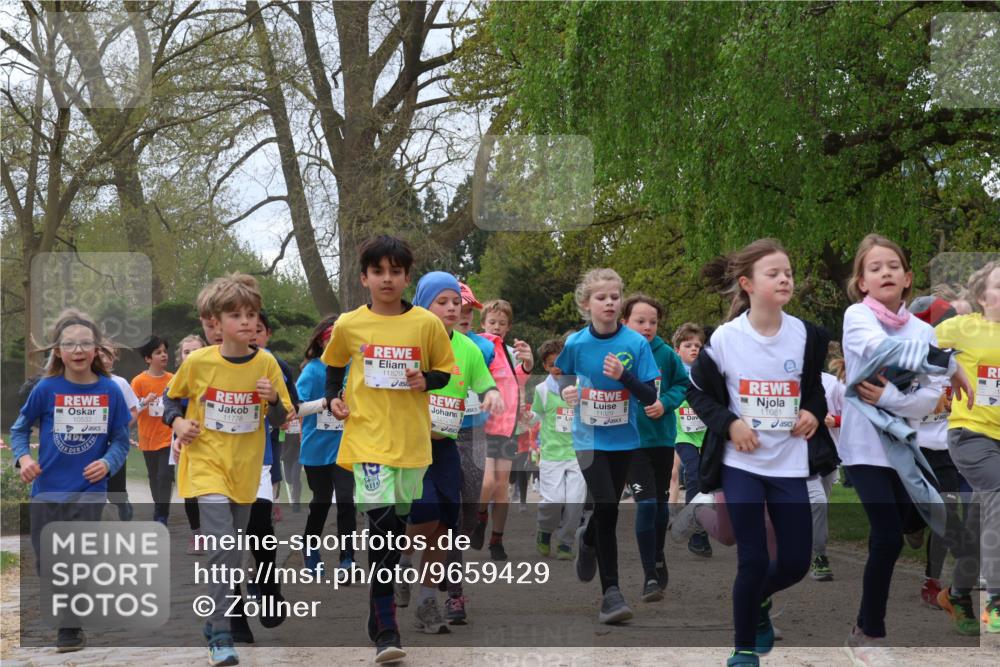 25.04.2026 - Das Zehntel Zöllner http://msf.ph/oto/9659429 25.04.2026 11:43:39 Laufen 10533, 11778, 11829, 11329, 11081 meine-sportfotos.de