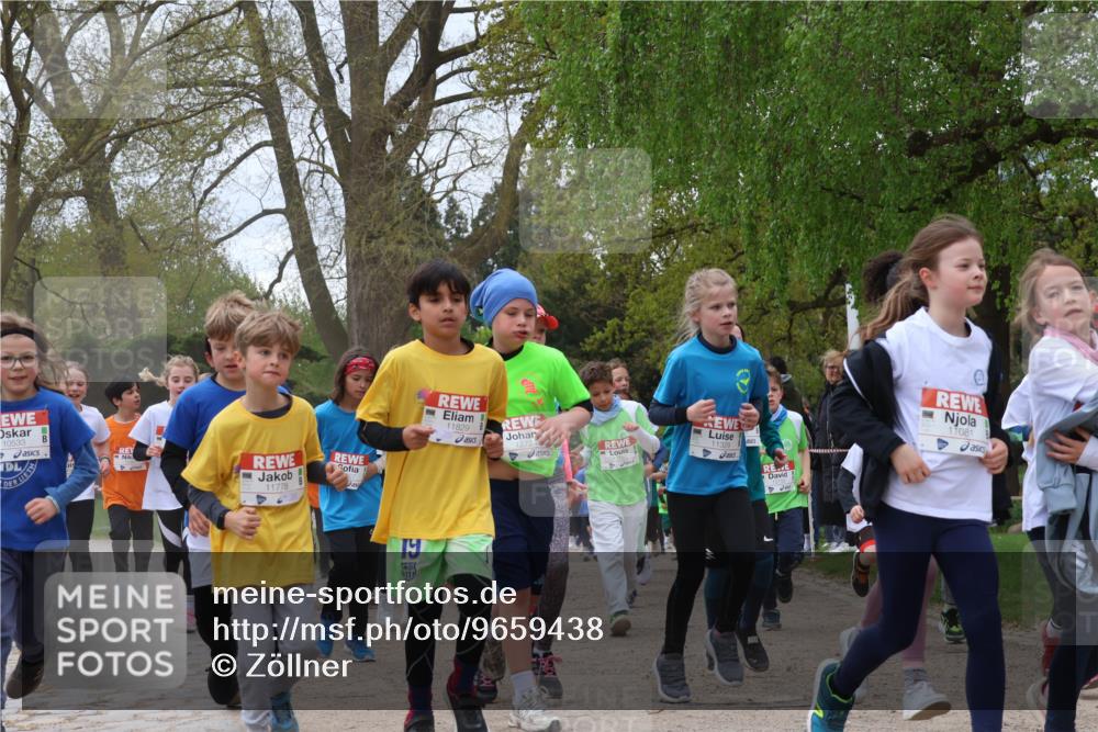25.04.2026 - Das Zehntel Zöllner http://msf.ph/oto/9659438 25.04.2026 11:43:39 Laufen 10533, 11778, 19, 11829, 11081 meine-sportfotos.de