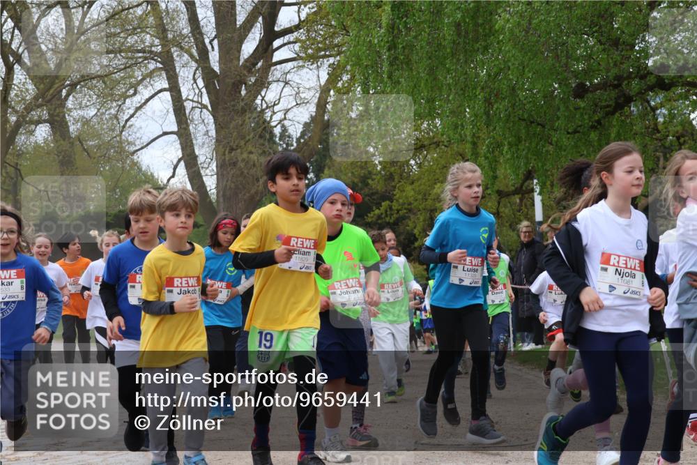 25.04.2026 - Das Zehntel Zöllner http://msf.ph/oto/9659441 25.04.2026 11:43:39 Laufen 533, 19, 11829, 12724, 11329, 11081 meine-sportfotos.de