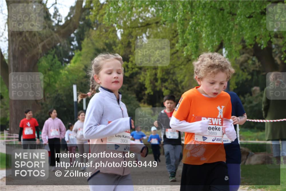 25.04.2026 - Das Zehntel Zöllner http://msf.ph/oto/9659449 25.04.2026 07:49:20 Laufen 3908, 3889 meine-sportfotos.de