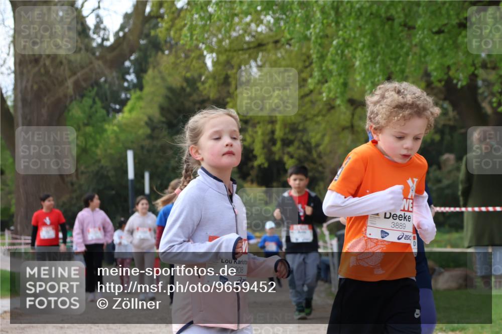 25.04.2026 - Das Zehntel Zöllner http://msf.ph/oto/9659452 25.04.2026 07:49:20 Laufen 3908, 3889 meine-sportfotos.de
