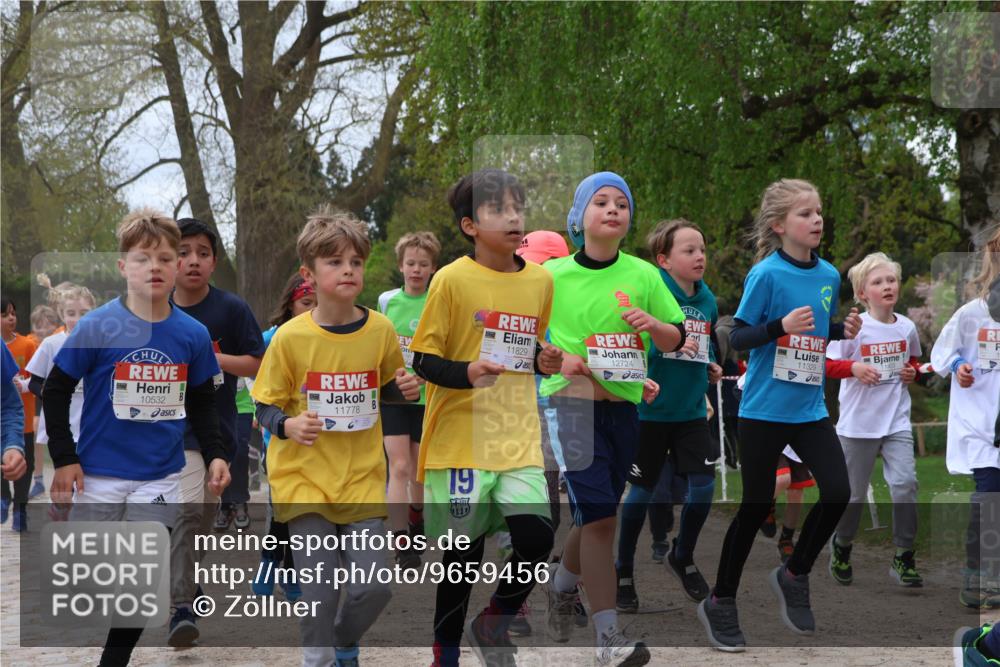 25.04.2026 - Das Zehntel Zöllner http://msf.ph/oto/9659456 25.04.2026 11:43:40 Laufen 10532, 11778, 11829, 127248, 19, 11329 meine-sportfotos.de
