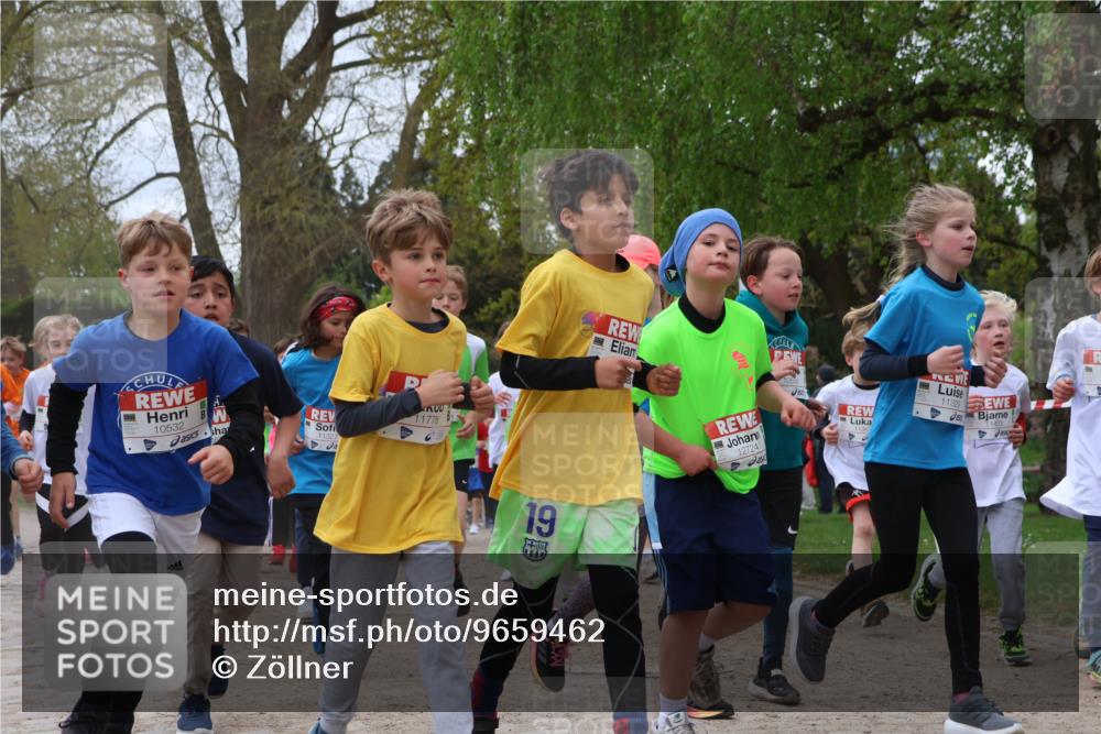 25.04.2026 - Das Zehntel Zöllner http://msf.ph/oto/9659462 25.04.2026 11:43:40 Laufen 10532, 11327, 11778, 19, 12724, 11329, 50 meine-sportfotos.de
