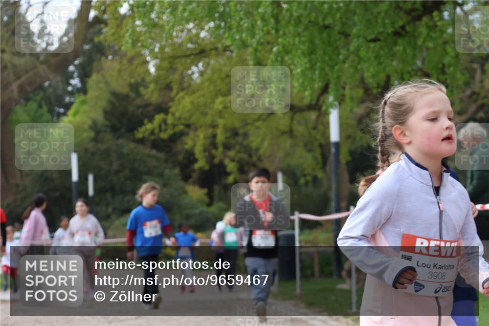 25.04.2026 - Das Zehntel Zöllner http://msf.ph/oto/9659467 25.04.2026 07:49:20 Laufen 3908 meine-sportfotos.de