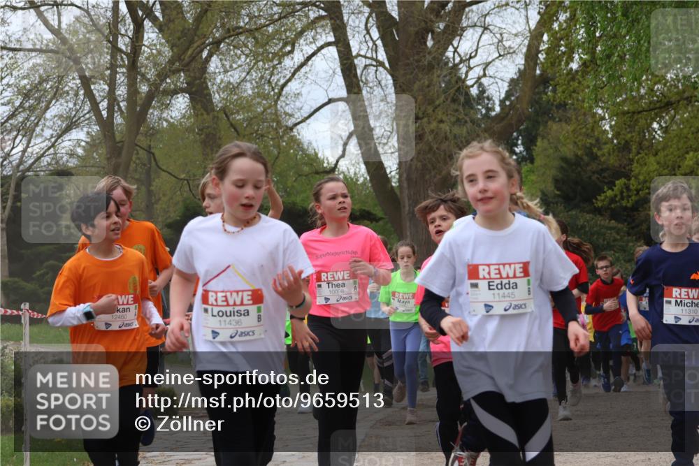 25.04.2026 - Das Zehntel Zöllner http://msf.ph/oto/9659513 25.04.2026 11:43:42 Laufen 12460, 11436, 10098, 11445, 11310 meine-sportfotos.de