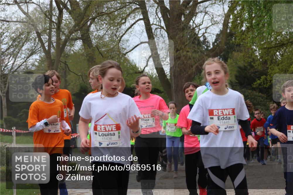 25.04.2026 - Das Zehntel Zöllner http://msf.ph/oto/9659516 25.04.2026 11:43:42 Laufen 12460, 11436, 10098, 11445 meine-sportfotos.de