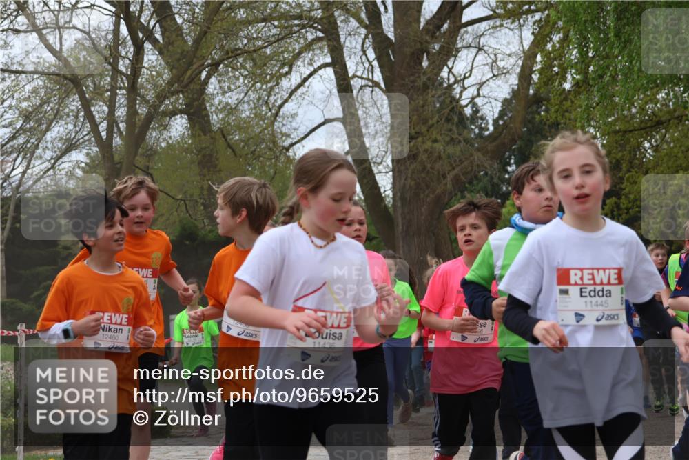 25.04.2026 - Das Zehntel Zöllner http://msf.ph/oto/9659525 25.04.2026 11:43:42 Laufen 12460, 12450, 11436, 96, 11445 meine-sportfotos.de