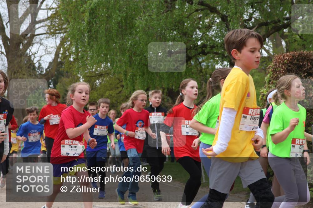 25.04.2026 - Das Zehntel Zöllner http://msf.ph/oto/9659639 25.04.2026 11:43:46 Laufen 11201, 10960, 11823, 1271 meine-sportfotos.de