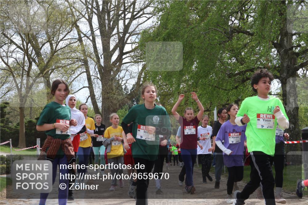 25.04.2026 - Das Zehntel Zöllner http://msf.ph/oto/9659670 25.04.2026 13:46:25 Laufen 4, 08, 15649, 17196 meine-sportfotos.de