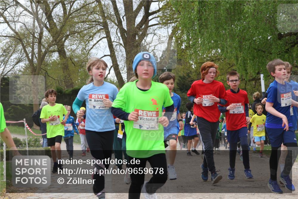 25.04.2026 - Das Zehntel Zöllner http://msf.ph/oto/9659678 25.04.2026 11:43:47 Laufen 10696, 75, 12715, 10985, 10986, 11348 meine-sportfotos.de