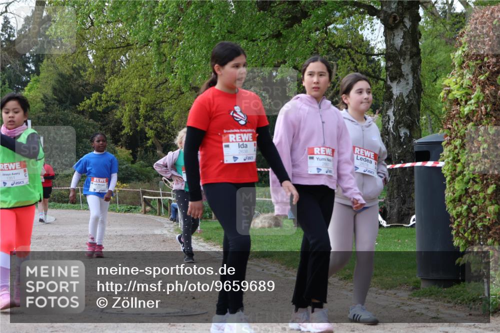 25.04.2026 - Das Zehntel Zöllner http://msf.ph/oto/9659689 25.04.2026 07:49:35 Laufen 1351, 2638, 2678 meine-sportfotos.de