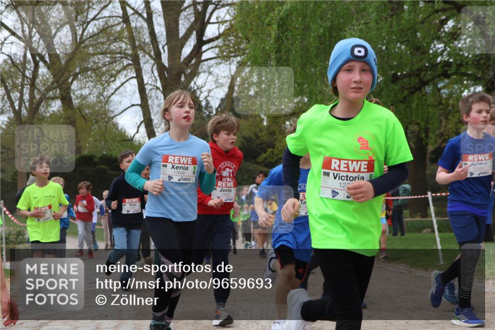 25.04.2026 - Das Zehntel Zöllner http://msf.ph/oto/9659693 25.04.2026 11:43:47 Laufen 10696, 75, 10603, 105, 127, 11348 meine-sportfotos.de