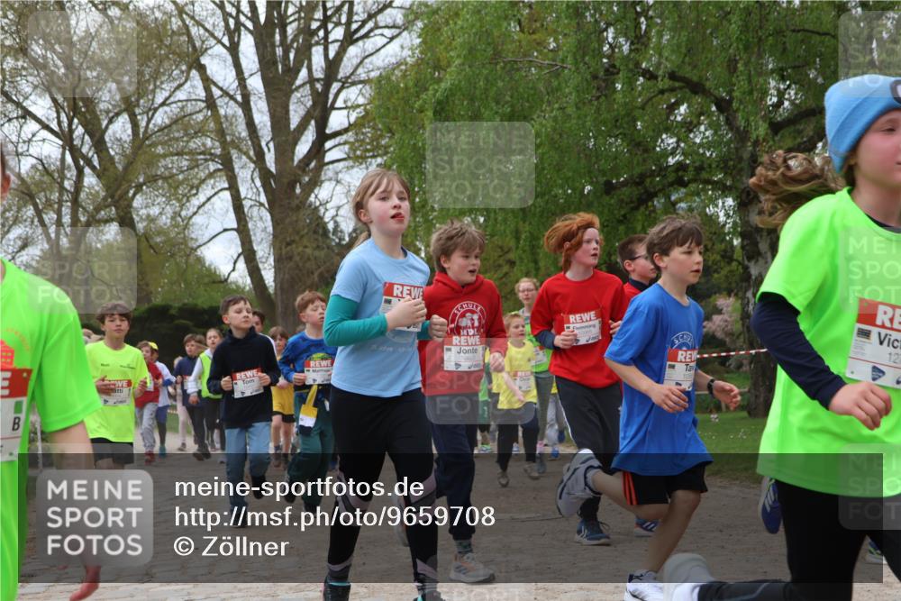 25.04.2026 - Das Zehntel Zöllner http://msf.ph/oto/9659708 25.04.2026 11:43:48 Laufen 75, 127 meine-sportfotos.de