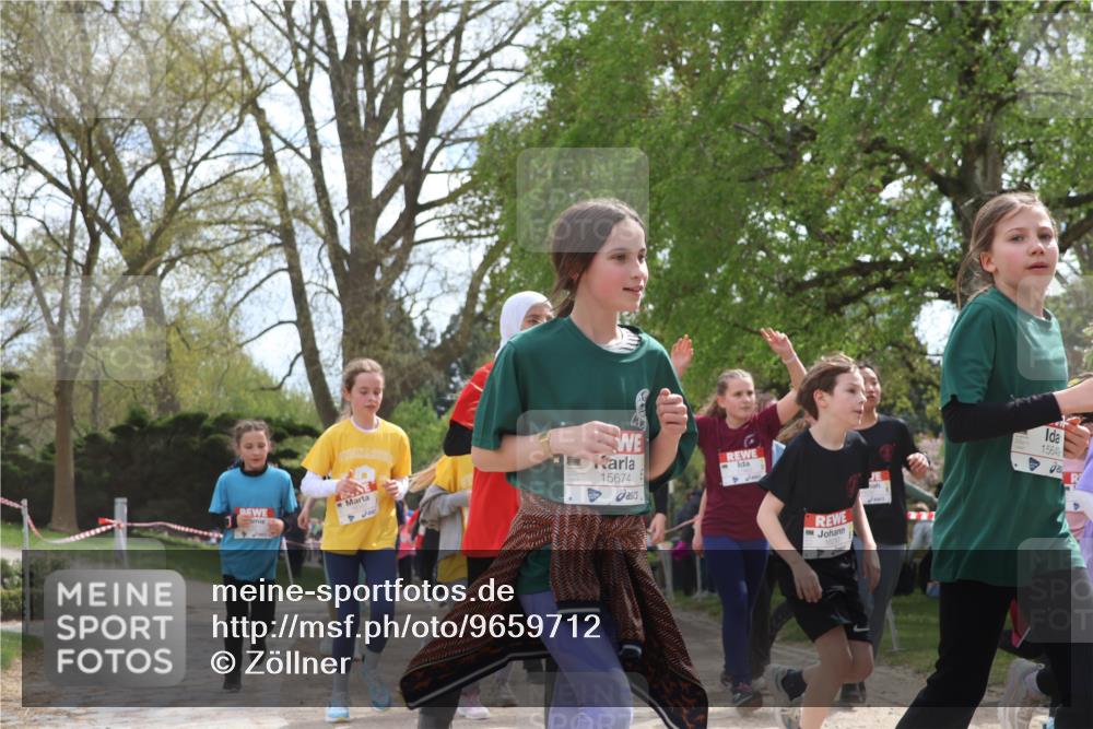 25.04.2026 - Das Zehntel Zöllner http://msf.ph/oto/9659712 25.04.2026 13:46:26 Laufen 4, 15674, 15649 meine-sportfotos.de