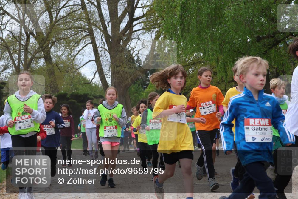 25.04.2026 - Das Zehntel Zöllner http://msf.ph/oto/9659795 25.04.2026 11:43:51 Laufen 1949, 12025, 11014, 11781, 12413, 11068 meine-sportfotos.de