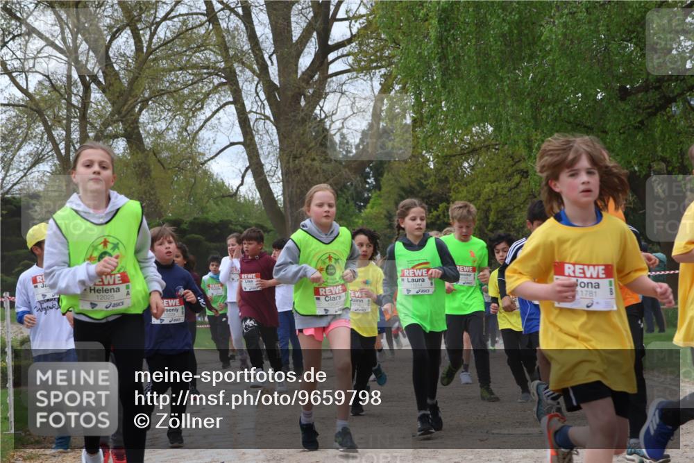25.04.2026 - Das Zehntel Zöllner http://msf.ph/oto/9659798 25.04.2026 11:43:51 Laufen 12025, 11781 meine-sportfotos.de