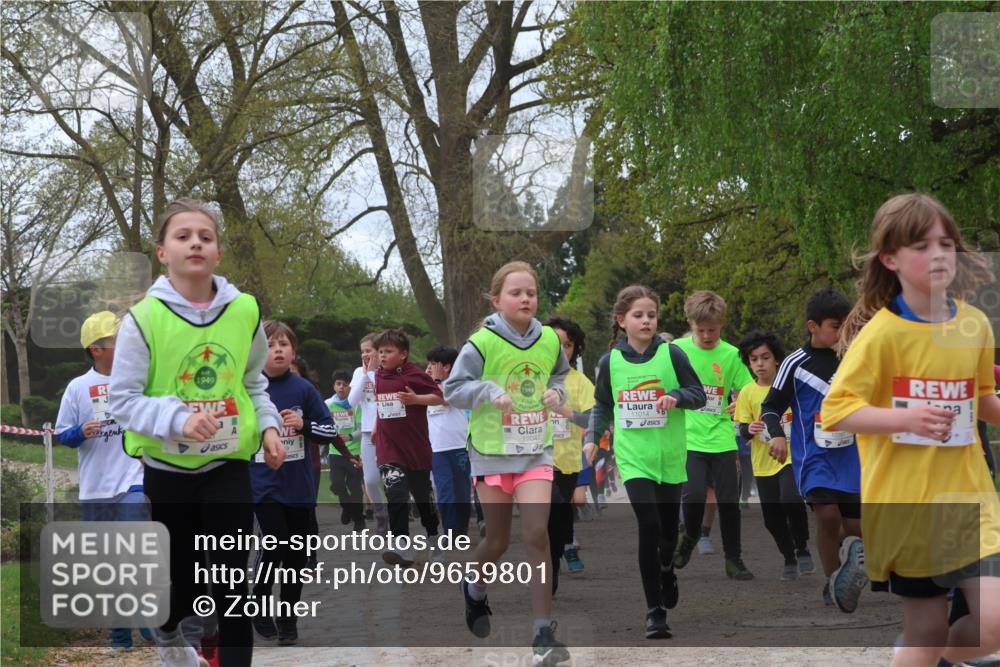 25.04.2026 - Das Zehntel Zöllner http://msf.ph/oto/9659801 25.04.2026 11:43:51 Laufen 1949, 12047, 11014 meine-sportfotos.de