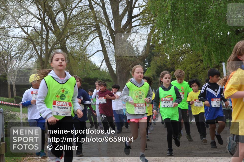 25.04.2026 - Das Zehntel Zöllner http://msf.ph/oto/9659804 25.04.2026 11:43:51 Laufen 1949, 12025, 1949, 11014 meine-sportfotos.de