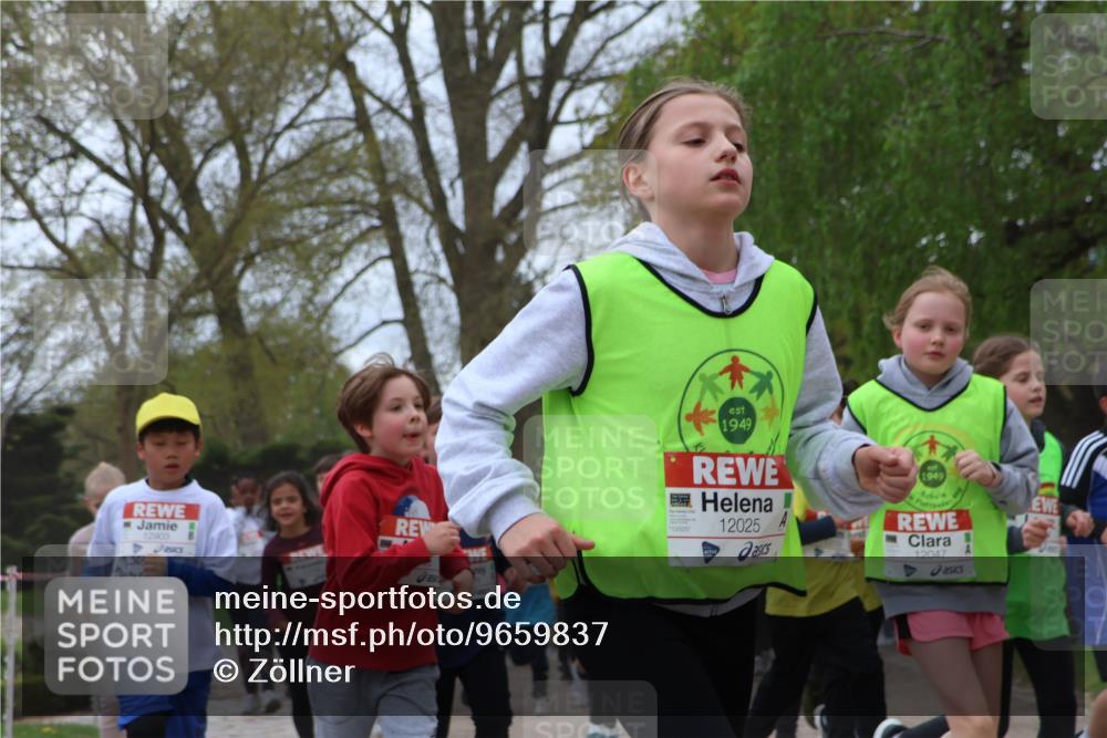 25.04.2026 - Das Zehntel Zöllner http://msf.ph/oto/9659837 25.04.2026 11:43:52 Laufen 12903, 1949, 12025, 1949, 12047 meine-sportfotos.de
