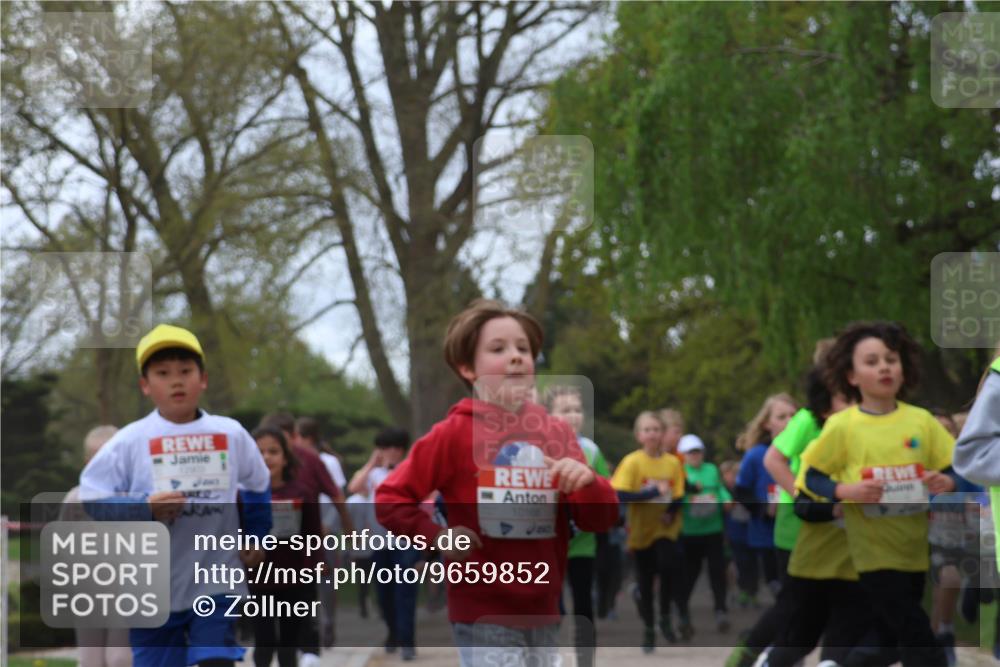 25.04.2026 - Das Zehntel Zöllner http://msf.ph/oto/9659852 25.04.2026 11:43:53 Laufen 129038, 10166, 2605 meine-sportfotos.de