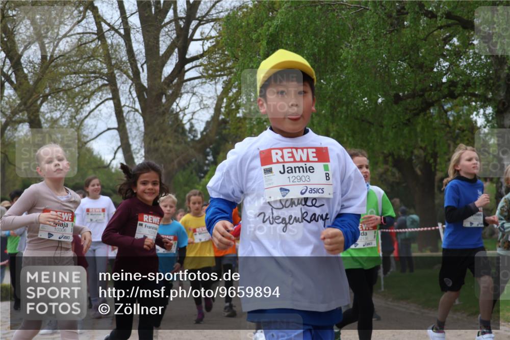 25.04.2026 - Das Zehntel Zöllner http://msf.ph/oto/9659894 25.04.2026 11:43:54 Laufen 10306, 10298, 12903, 12903, 2136 meine-sportfotos.de