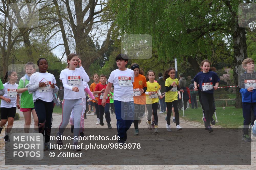 25.04.2026 - Das Zehntel Zöllner http://msf.ph/oto/9659978 25.04.2026 11:43:57 Laufen 11499, 11504, 10003 meine-sportfotos.de