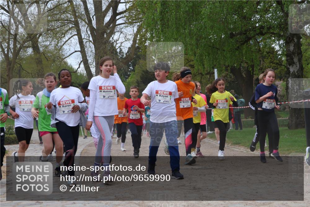 25.04.2026 - Das Zehntel Zöllner http://msf.ph/oto/9659990 25.04.2026 11:43:57 Laufen 11499, 11504, 11486 meine-sportfotos.de
