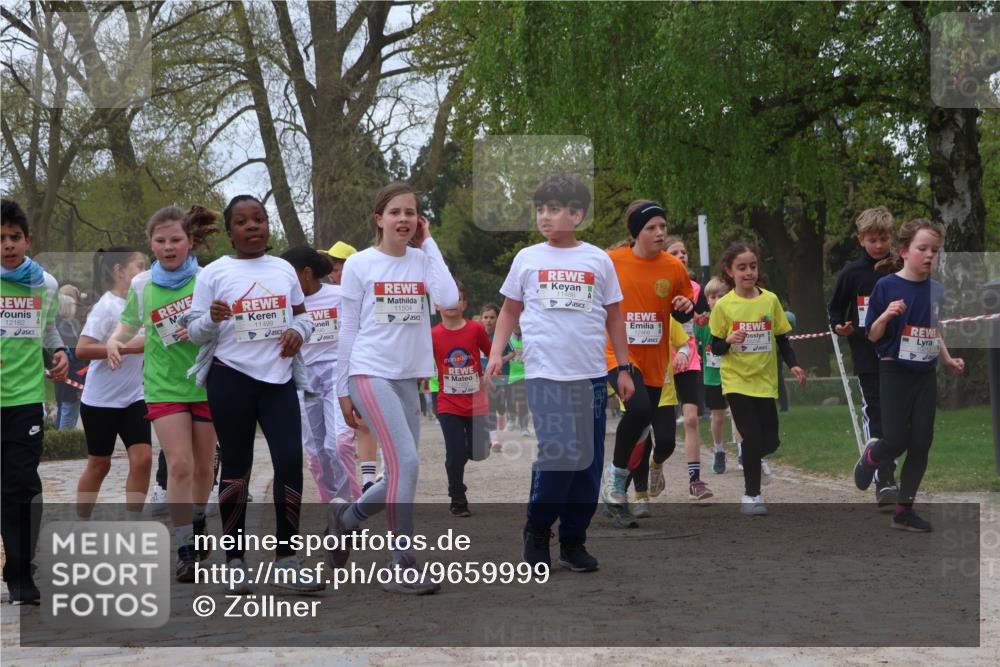 25.04.2026 - Das Zehntel Zöllner http://msf.ph/oto/9659999 25.04.2026 11:43:57 Laufen 12182, 11499, 11504, 11486, 12466 meine-sportfotos.de