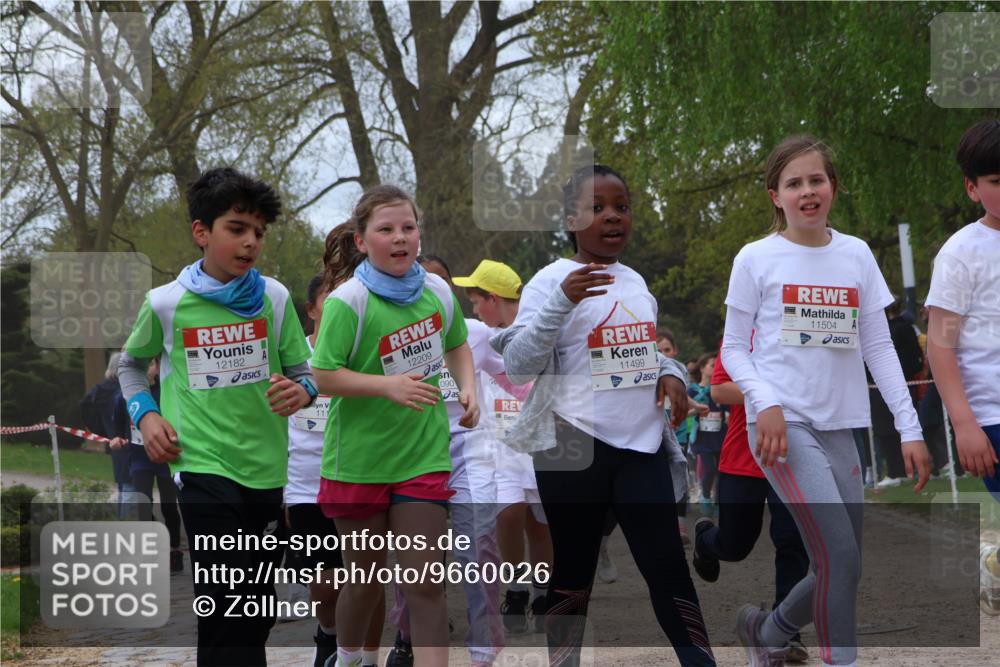 25.04.2026 - Das Zehntel Zöllner http://msf.ph/oto/9660026 25.04.2026 11:43:58 Laufen 12182, 111, 12209, 090, 11499, 11504 meine-sportfotos.de