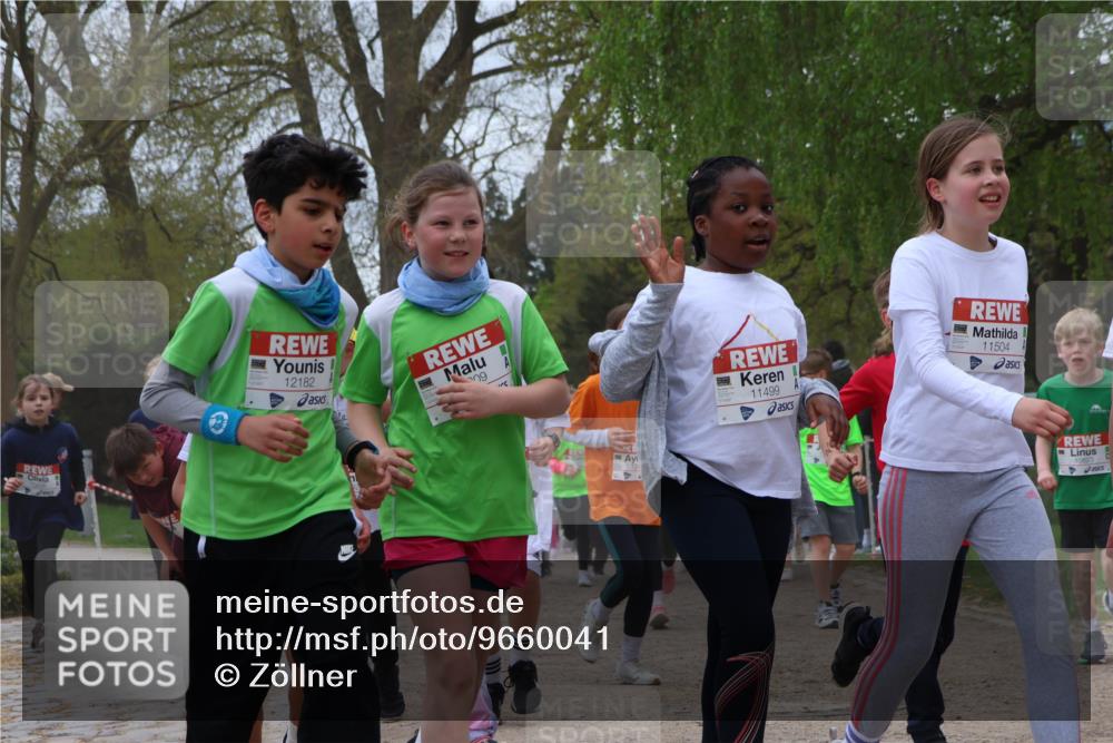 25.04.2026 - Das Zehntel Zöllner http://msf.ph/oto/9660041 25.04.2026 11:43:58 Laufen 12182, 11499, 11504 meine-sportfotos.de