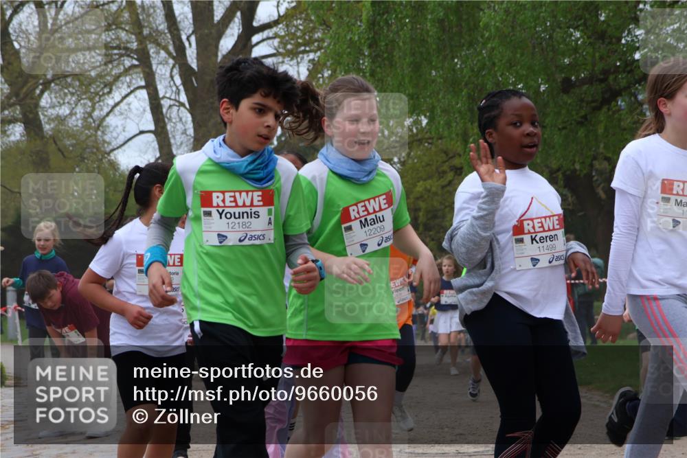 25.04.2026 - Das Zehntel Zöllner http://msf.ph/oto/9660056 25.04.2026 11:43:59 Laufen 11499, 11, 12182, 12209 meine-sportfotos.de