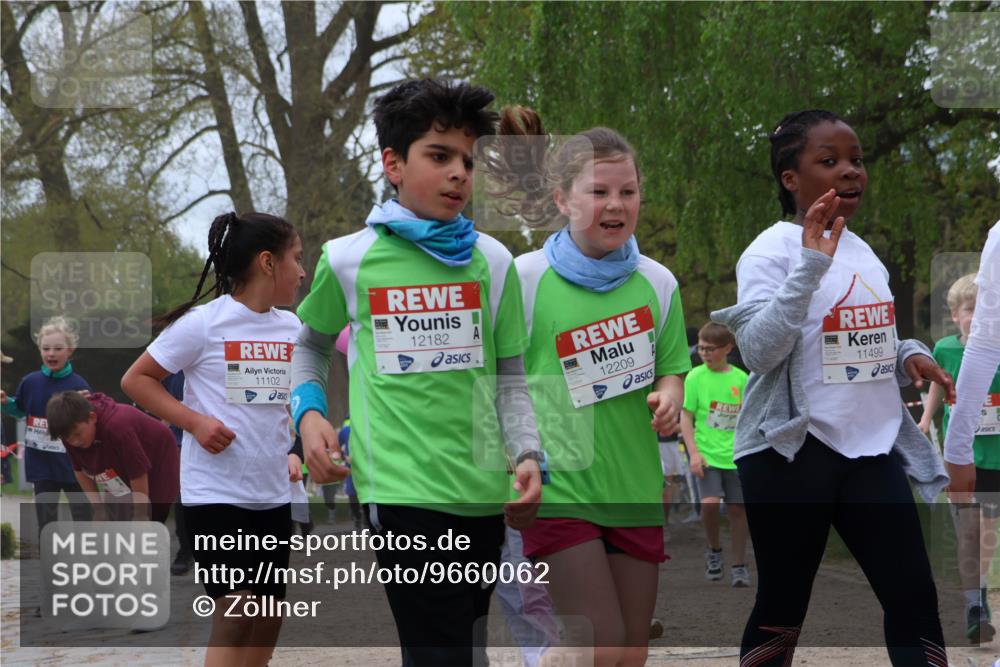 25.04.2026 - Das Zehntel Zöllner http://msf.ph/oto/9660062 25.04.2026 11:43:59 Laufen 11102, 12182, 12209, 11499 meine-sportfotos.de