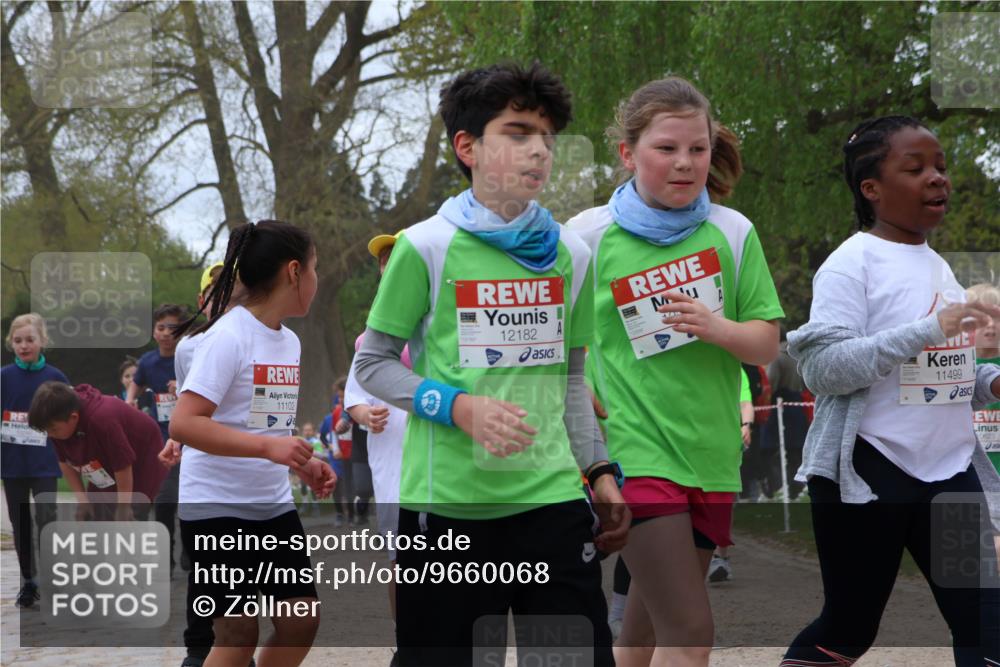 25.04.2026 - Das Zehntel Zöllner http://msf.ph/oto/9660068 25.04.2026 11:43:59 Laufen 11102, 12182, 494, 11499 meine-sportfotos.de