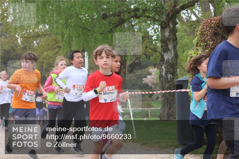 25.04.2026 - Das Zehntel Zöllner http://msf.ph/oto/9660233 25.04.2026 11:44:04 Laufen 12398, 12013, 11071, 10953 meine-sportfotos.de