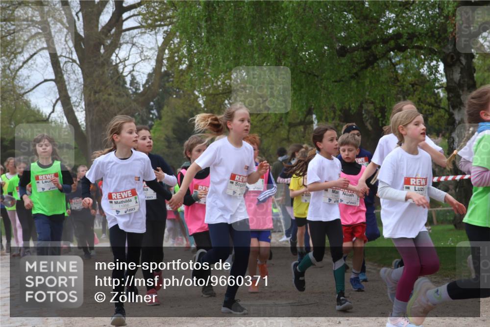 25.04.2026 - Das Zehntel Zöllner http://msf.ph/oto/9660371 25.04.2026 11:44:09 Laufen 11956, 11553 meine-sportfotos.de