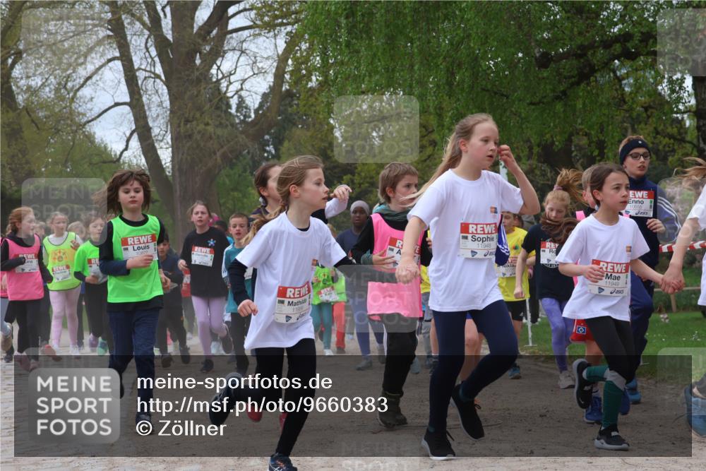 25.04.2026 - Das Zehntel Zöllner http://msf.ph/oto/9660383 25.04.2026 11:44:09 Laufen 11966, 11948, 11949, 10555 meine-sportfotos.de