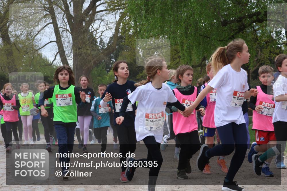 25.04.2026 - Das Zehntel Zöllner http://msf.ph/oto/9660395 25.04.2026 11:44:09 Laufen 10822, 11956, 1194, 11553 meine-sportfotos.de