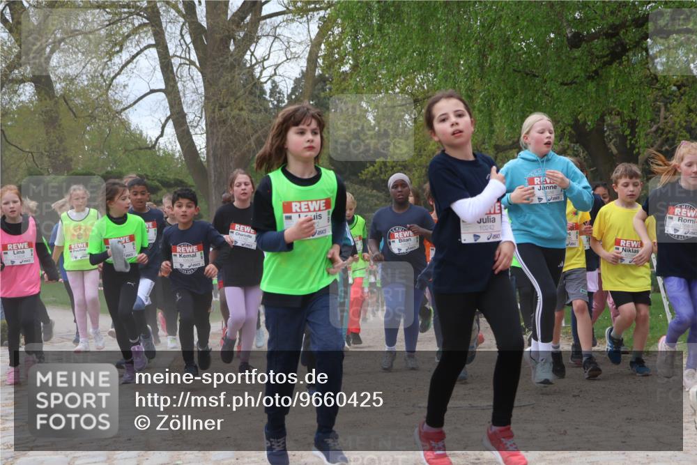 25.04.2026 - Das Zehntel Zöllner http://msf.ph/oto/9660425 25.04.2026 11:44:10 Laufen 11634, 11762, 10578, 10242, 10586, 1228, 10589 meine-sportfotos.de