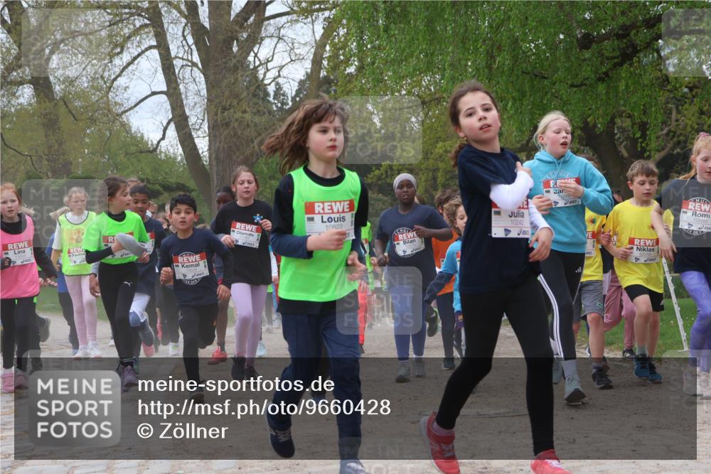 25.04.2026 - Das Zehntel Zöllner http://msf.ph/oto/9660428 25.04.2026 11:44:10 Laufen 11634, 10822, 10242, 19586, 12288 meine-sportfotos.de