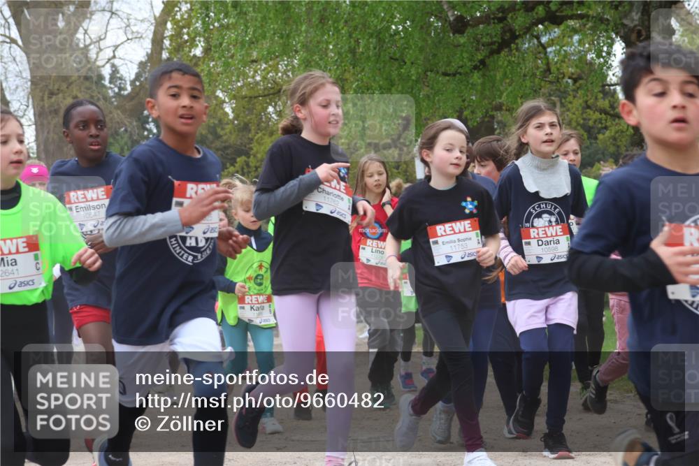 25.04.2026 - Das Zehntel Zöllner http://msf.ph/oto/9660482 25.04.2026 11:44:12 Laufen 2641, 10547, 5, 11762, 11229, 11753, 19, 10598 meine-sportfotos.de