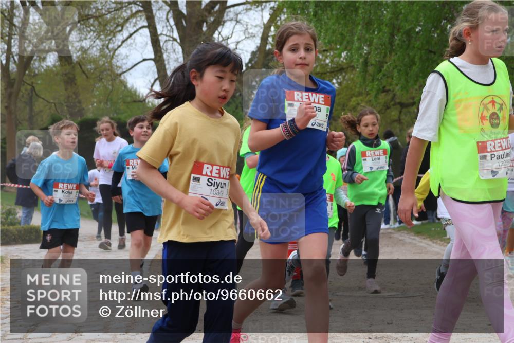 25.04.2026 - Das Zehntel Zöllner http://msf.ph/oto/9660662 25.04.2026 11:44:17 Laufen 10349, 1949, 12038 meine-sportfotos.de