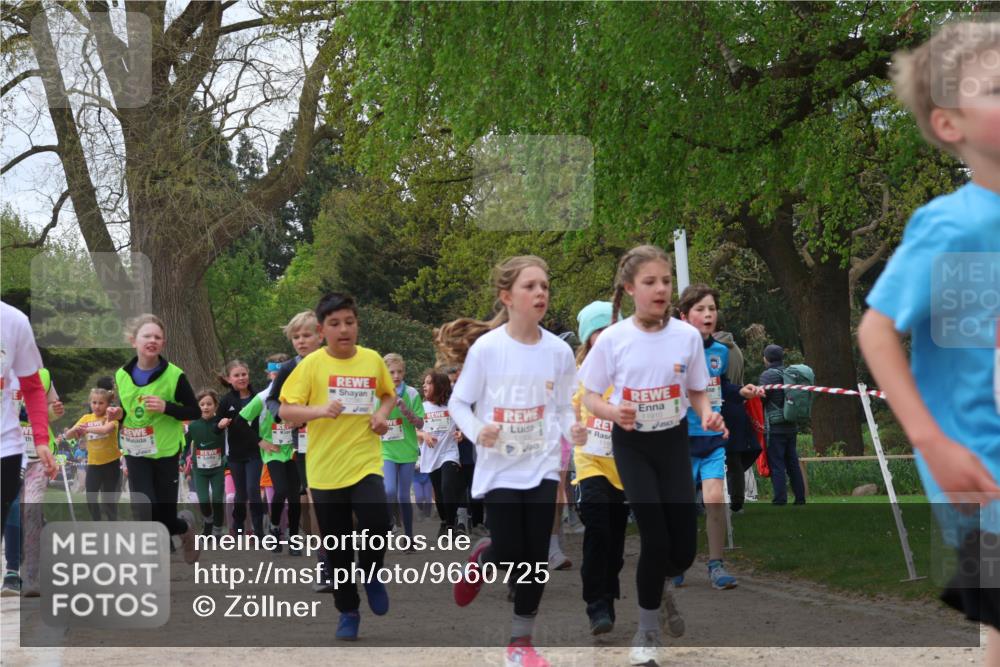25.04.2026 - Das Zehntel Zöllner http://msf.ph/oto/9660725 25.04.2026 11:44:19 Laufen 11908, 11910 meine-sportfotos.de