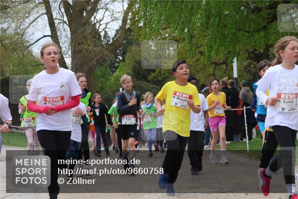 25.04.2026 - Das Zehntel Zöllner http://msf.ph/oto/9660758 25.04.2026 11:44:20 Laufen 11888, 12280, 11906 meine-sportfotos.de