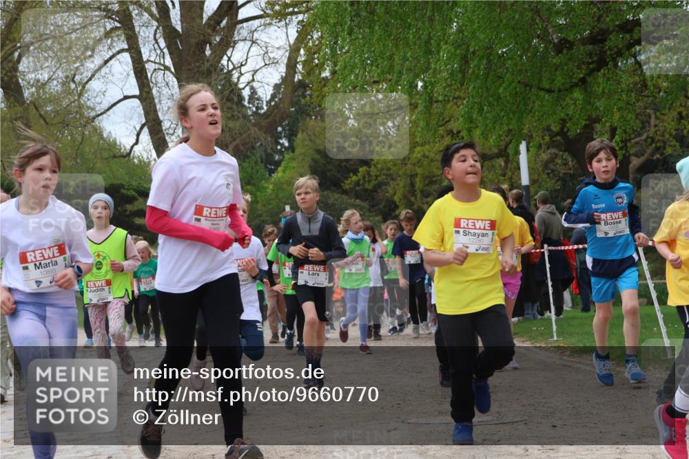 25.04.2026 - Das Zehntel Zöllner http://msf.ph/oto/9660770 25.04.2026 11:44:20 Laufen 10893, 10880, 12280 meine-sportfotos.de