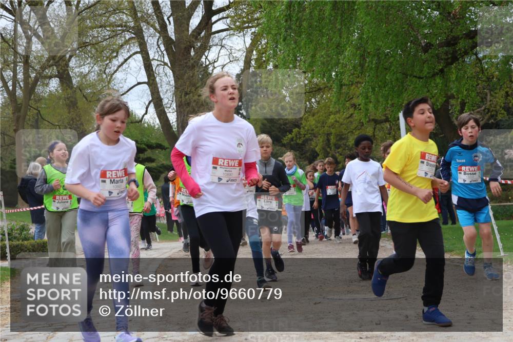 25.04.2026 - Das Zehntel Zöllner http://msf.ph/oto/9660779 25.04.2026 11:44:20 Laufen 10893, 10890, 073766757 meine-sportfotos.de