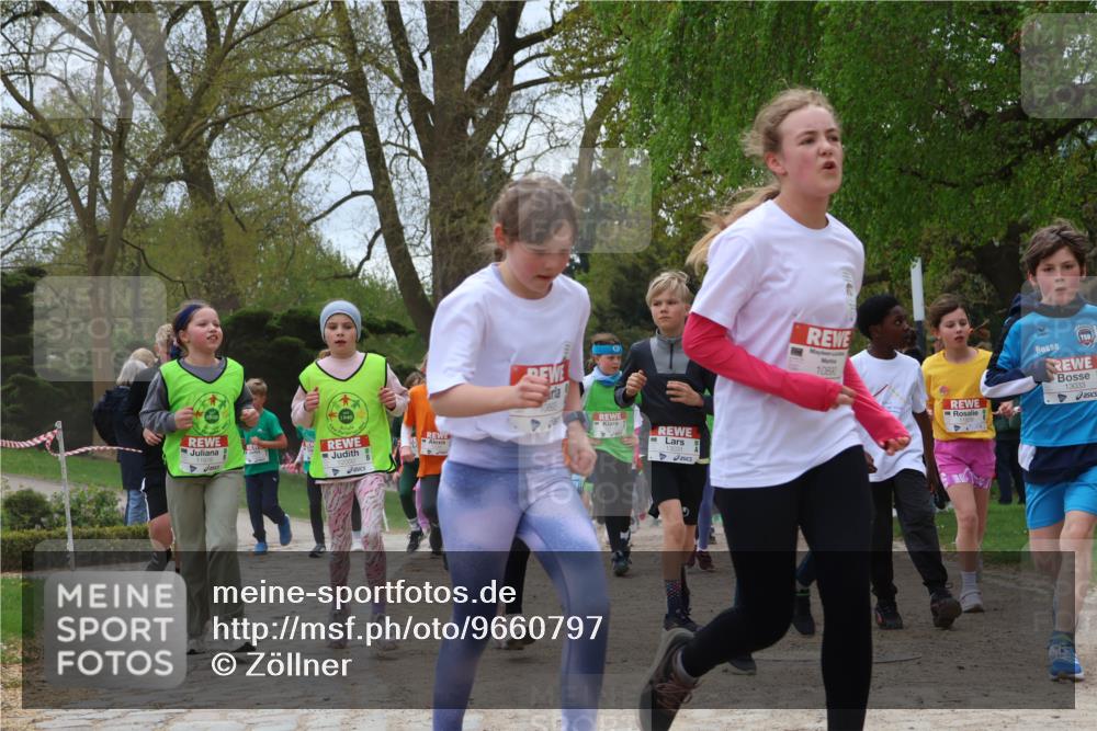 25.04.2026 - Das Zehntel Zöllner http://msf.ph/oto/9660797 25.04.2026 11:44:21 Laufen 13031, 10890, 13033 meine-sportfotos.de