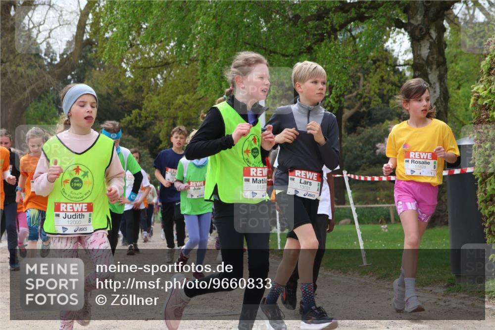 25.04.2026 - Das Zehntel Zöllner http://msf.ph/oto/9660833 25.04.2026 11:44:22 Laufen 1949, 12000, 11991, 13031, 11828 meine-sportfotos.de
