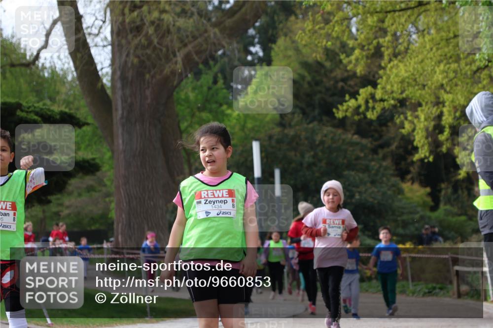 25.04.2026 - Das Zehntel Zöllner http://msf.ph/oto/9660853 25.04.2026 07:50:54 Laufen 5, 1434 meine-sportfotos.de