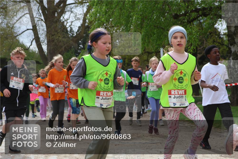 25.04.2026 - Das Zehntel Zöllner http://msf.ph/oto/9660863 25.04.2026 11:44:23 Laufen 11263, 1949, 11976, 1949, 12000 meine-sportfotos.de
