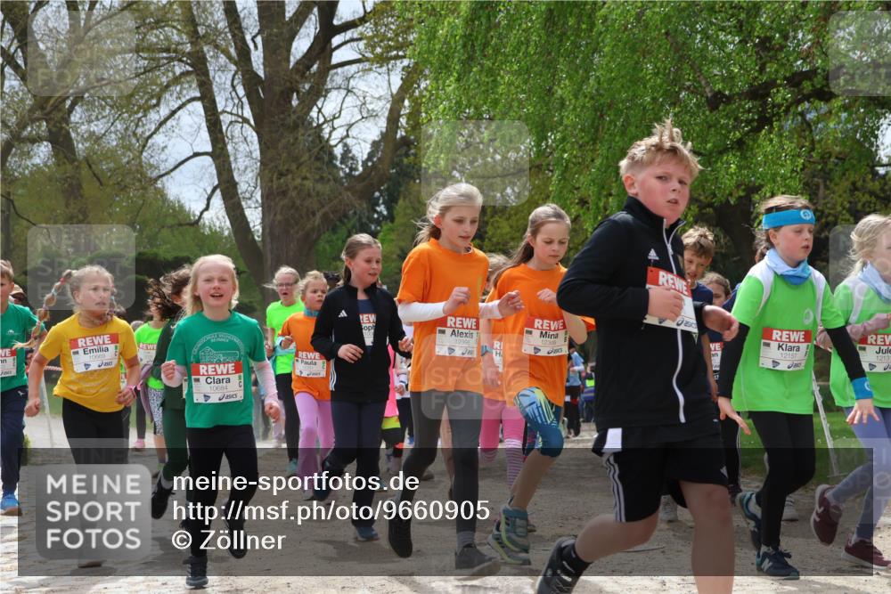 25.04.2026 - Das Zehntel Zöllner http://msf.ph/oto/9660905 25.04.2026 11:44:24 Laufen 10684, 12395, 12399, 12157, 12131 meine-sportfotos.de
